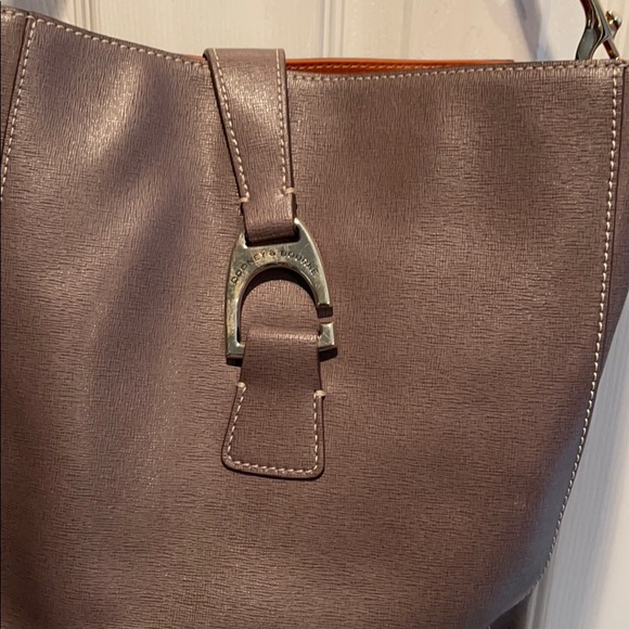 Dooney & Bourke leather purse - Picture 2 of 8